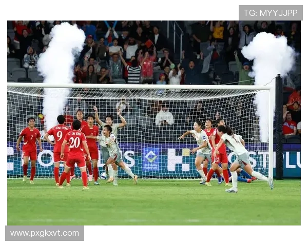 亚冠最新赛况:各队激战正酣争夺小组出线权 - 副本 - 副本 (2) 亚冠最新赛况:各队激战正酣争夺小组出线权 - 副本 - 副本 (2)